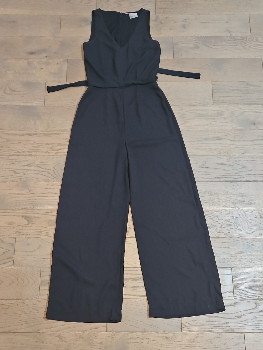Vero Moda Black Sleeveless V-Neck Wide-Leg Jumpsuit with Waist Tie Belt